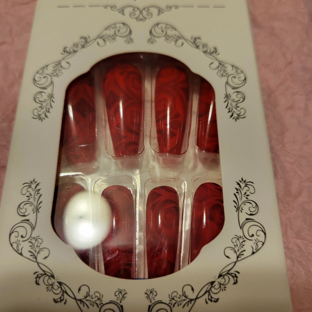 Sold! Red roses so beautiful try an order!